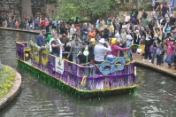 mardi-gras-river-parade.jpg